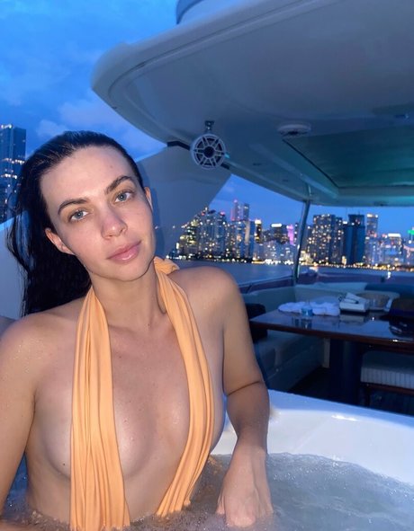 withlovesaraxo star art photo