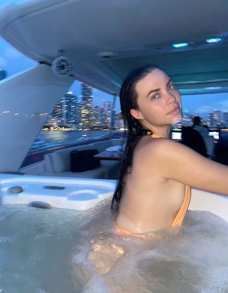 withlovesaraxo art pornstar picture