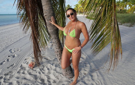 money onlyfans hot naked images