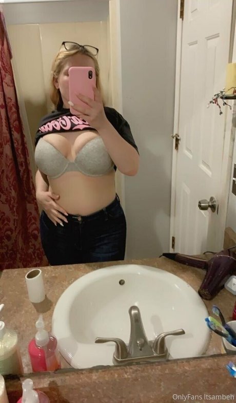 itsambeh naked star photos