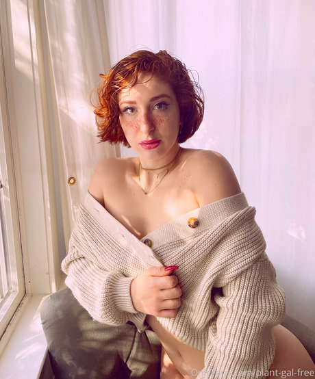 plantgalfree pretty model picture