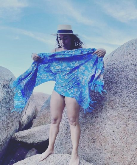 Denise Butterfly star perfect pics