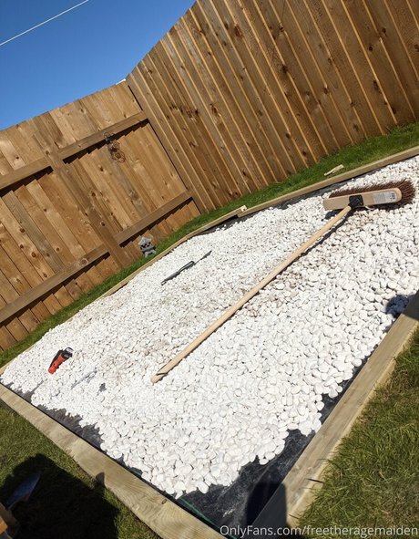 ragemaidenfree star nudes images