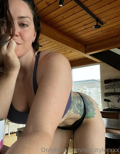 misstylerxxx nude model pics