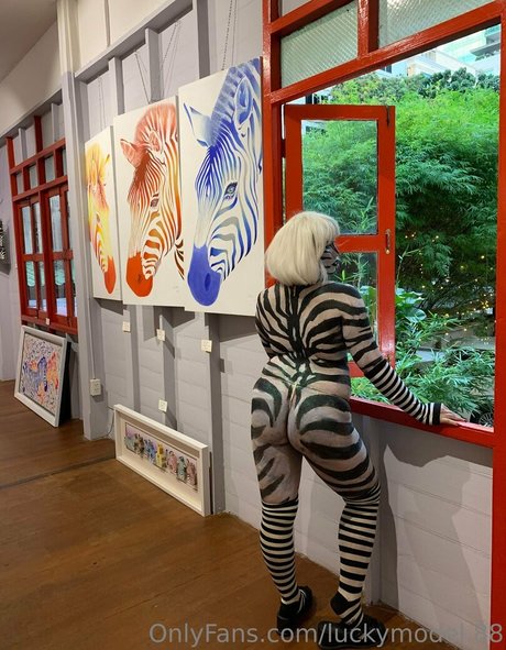 luckymodel 88 model sex photo