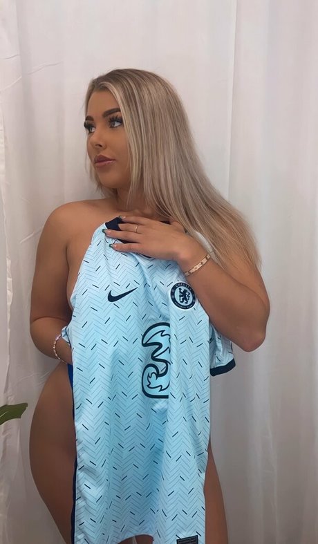 madelenewright high quality actress gallery