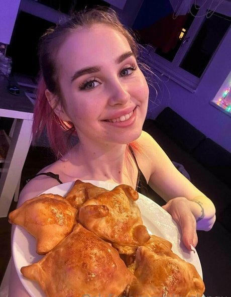 flat chested onlyfans hot sexy pics