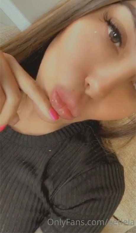 getlela star nude picture