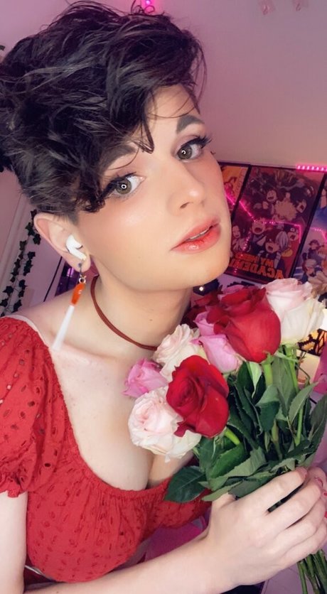 stars onlyfans naked image