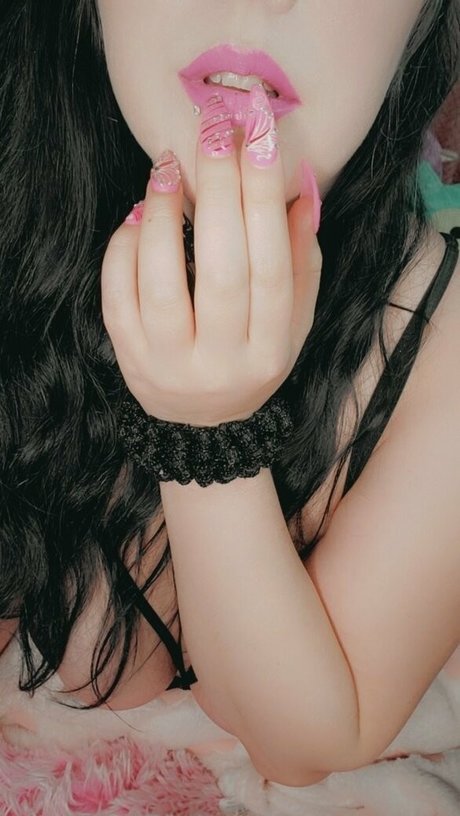 xxxglowyxxx model hd pictures