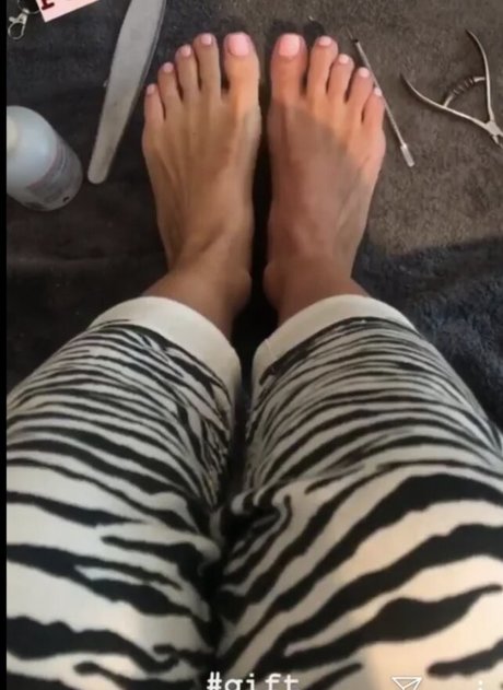 Denise Van Outen nude actress image