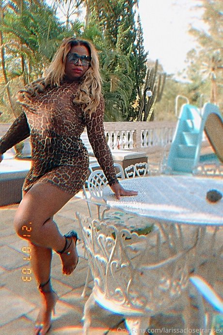 larissaclosetransex model naked pictures