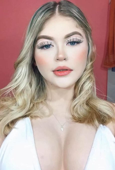 Beatriz Chavs model erotic pictures