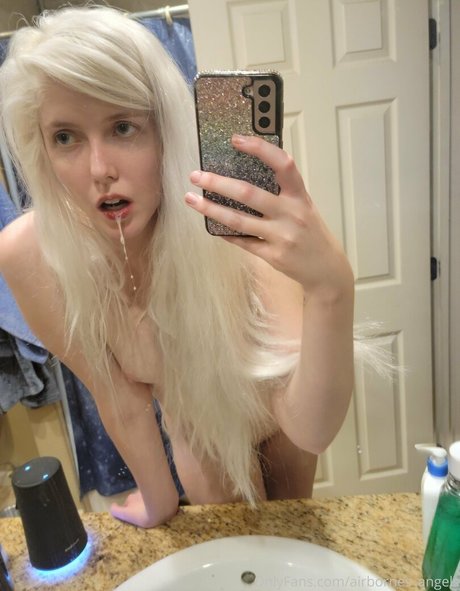 airbornes angels beautiful model image