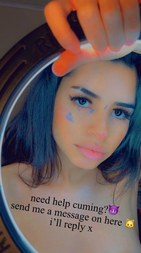 yazzifreaky model sexy picture