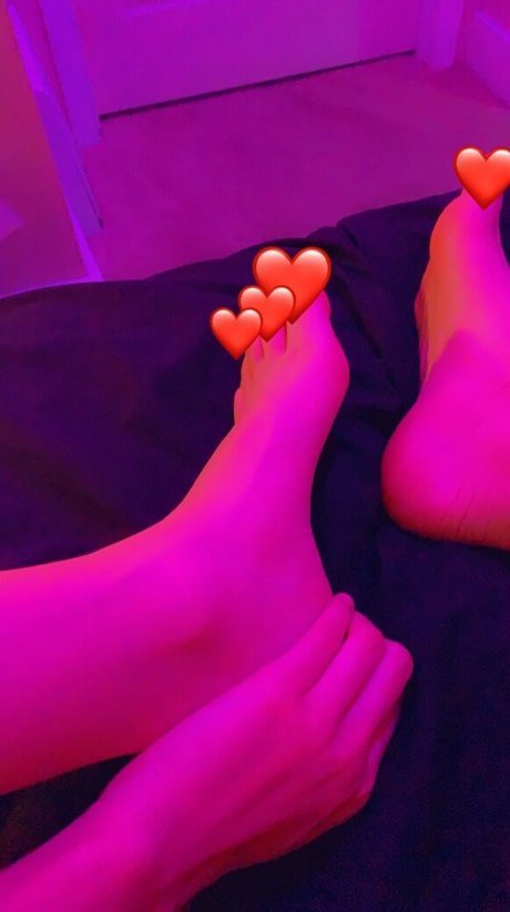 yazzifreaky perfect actress pic