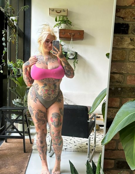 stupiderandhotter pornstar exclusive pictures