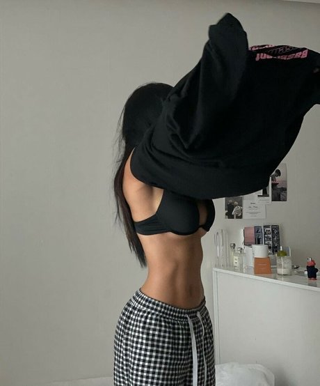 minnie x nude actress pictures