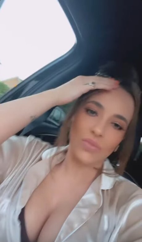 hottest wife onlyfans free naked photo