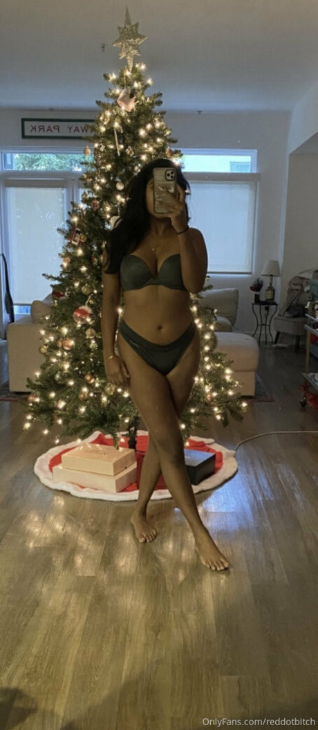 Reddotbitch model pictures