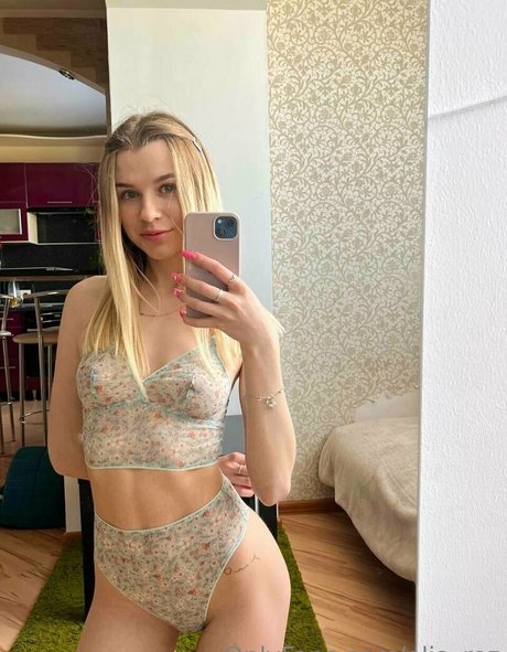 elia roz sex actress pic