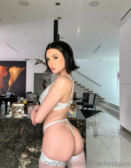 Charlotte Sins perfect actress photo