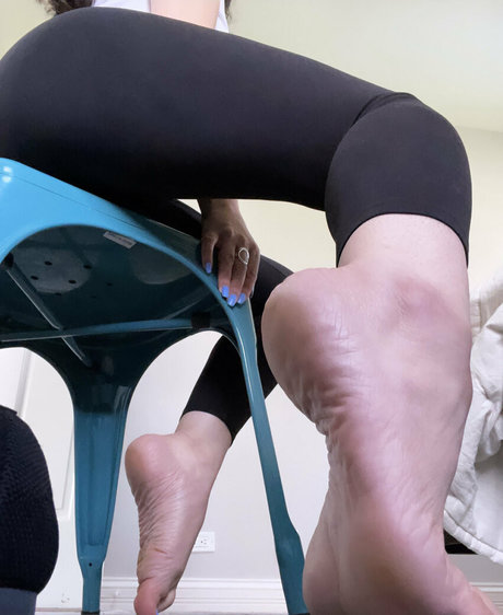 flat chested onlyfans art naked pics