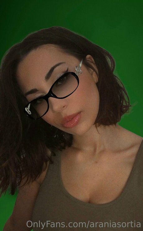 araniasortia star pornographic pictures