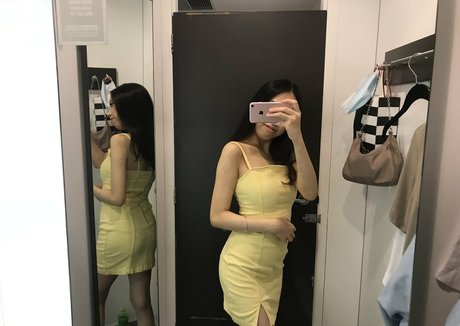 naked onlyfans exclusive image