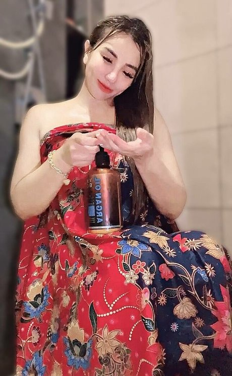 MekSarrah pornstar art img