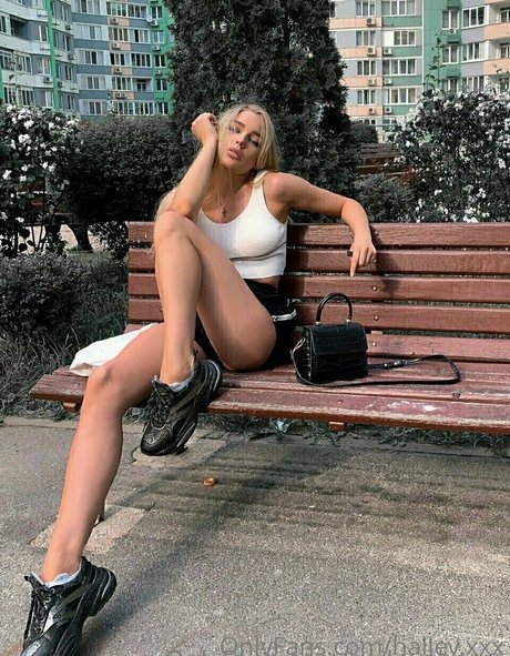 haileycherry star beautiful photo