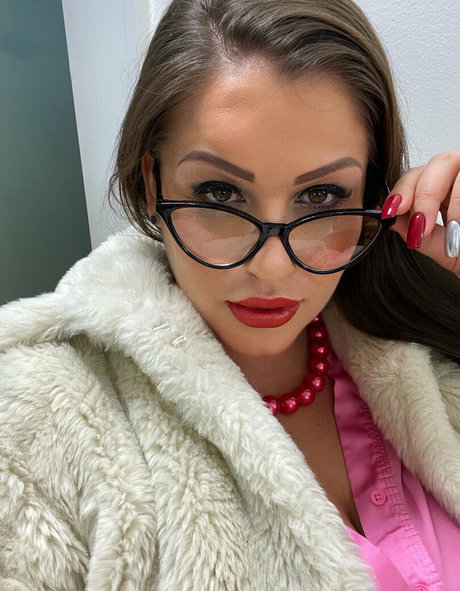 ebony onlyfans perfect picture