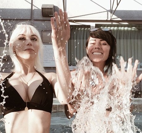 female popular onlyfans porn images