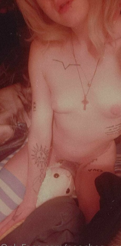 peaches ncream jpg pornographic model picture