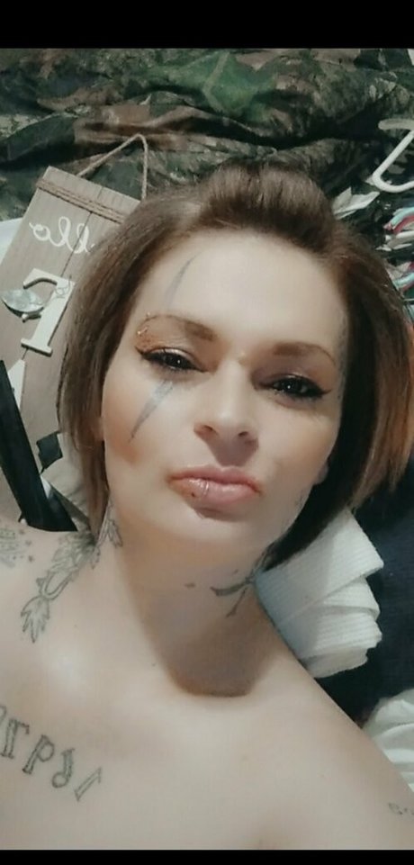 lluvely adult actress pictures