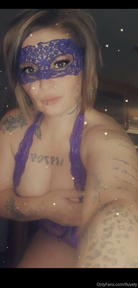 lluvely star sexy pic