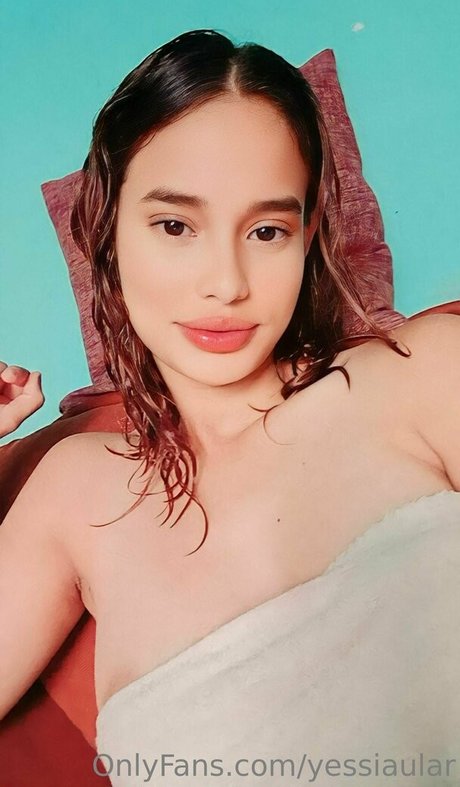 yessiaular pornstar xxx gallery