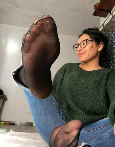 fetishsong model high quality picture