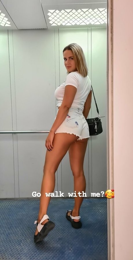 anna monik model high quality photos