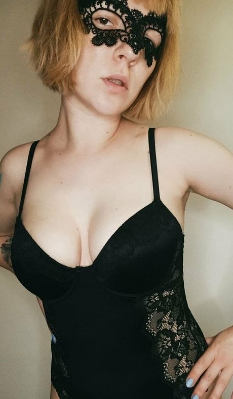 anitanelson erotic model picture