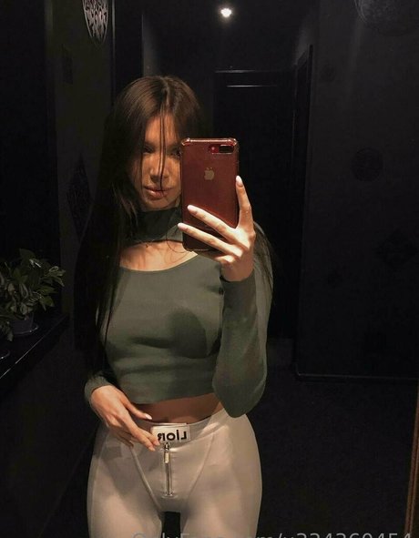 emma gucci xxx model photos