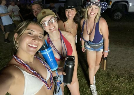 mommy onlyfans beautiful photos