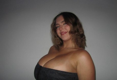 chicks with dicks onlyfans beautiful xxx photos