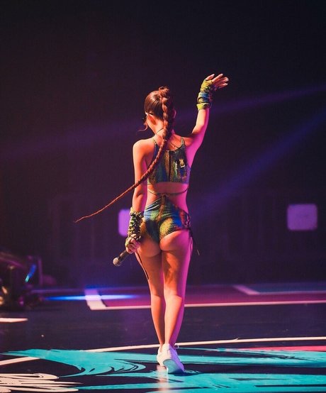 tiliaoficial model free img