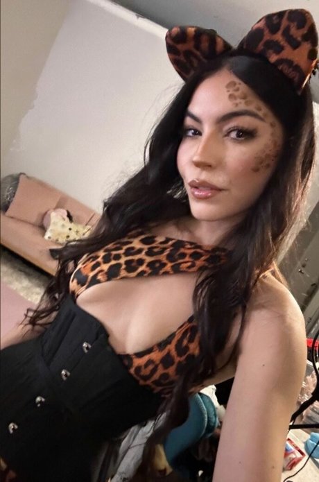 Ericatwitch sexy star photo