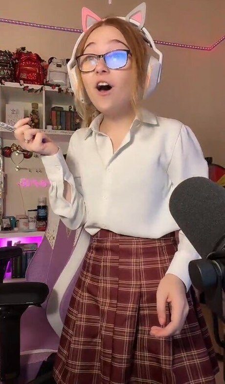 asian tattoo onlyfans beautiful picture