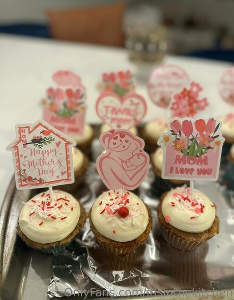 swinger onlyfans hot image