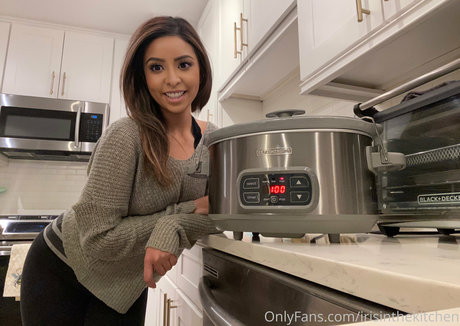 big tits brunette onlyfans hot xxx pic