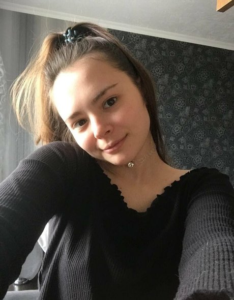 Apofigeaa xxx actress gallery