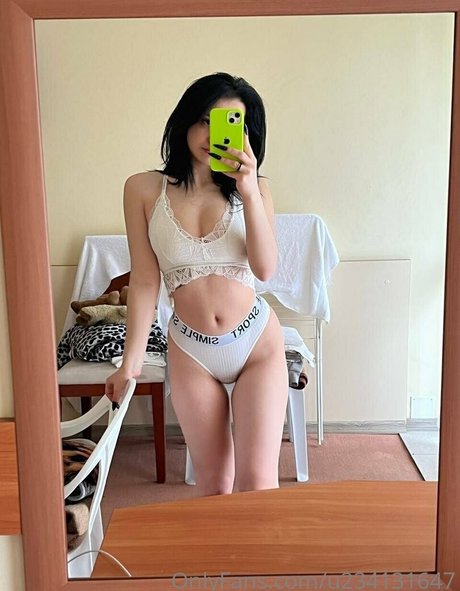 ann d voure hot model pics